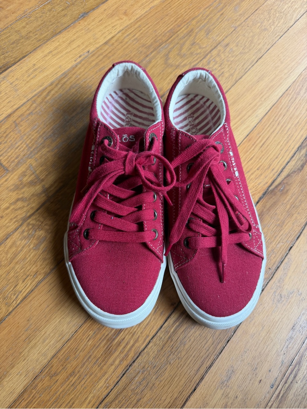 Taos red sneakers - Picture 2 of 7